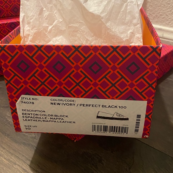 NEW TORY BURCH leather espadrille - Picture 3 of 3